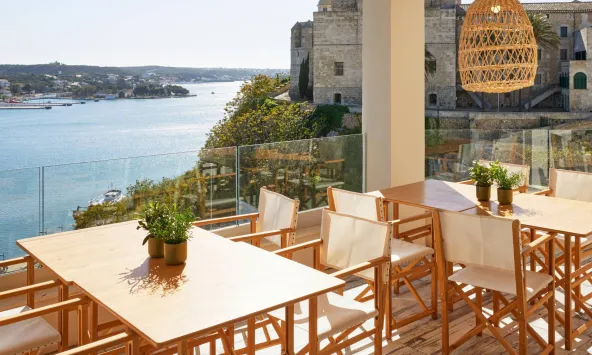 El hotel Catalonia Mirador des Port reabre sus puertas como cuatro estrellas